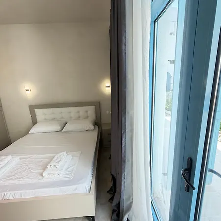 Casablanca Santorini Apartment