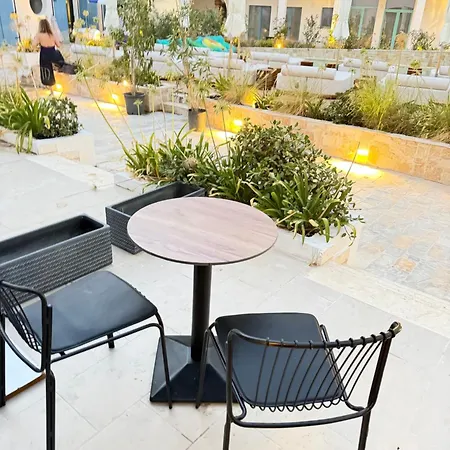 Casablanca Santorini